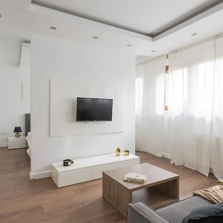 Urban Chic - Great Location - Modern - Wronia 45b דירה ורשה