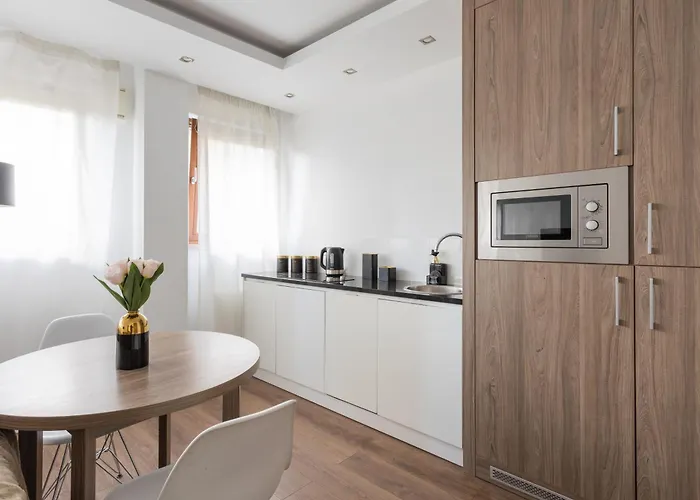 Urban Chic - Great Location - Modern - Wronia 45b